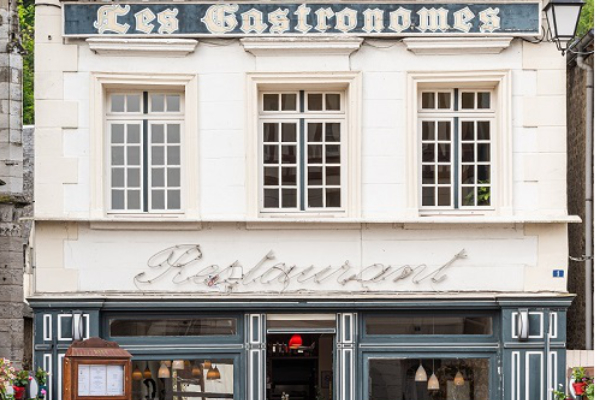 Les Gastronomes